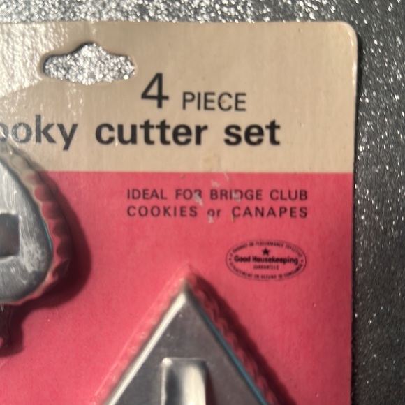 Vintage Bridge card suit cookie cutters - Picture 4 of 5
